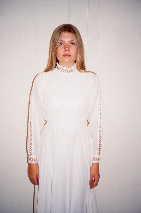 Vintage 70s high neck long sleeve chiffon wedding dress