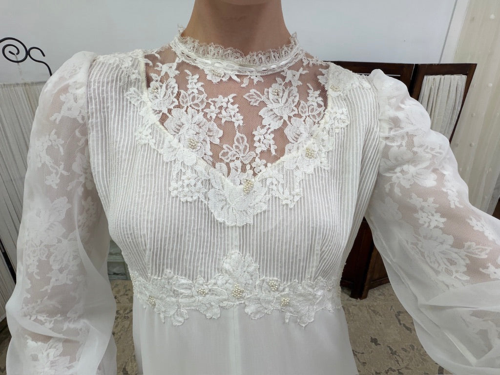Vintage 70s long sleeve high neck wedding gown with train