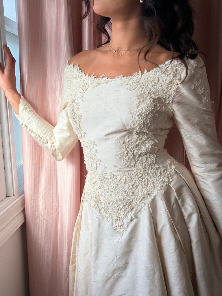 Vintage 1991 Silk dupion lone sleeve wedding gown with matching veil