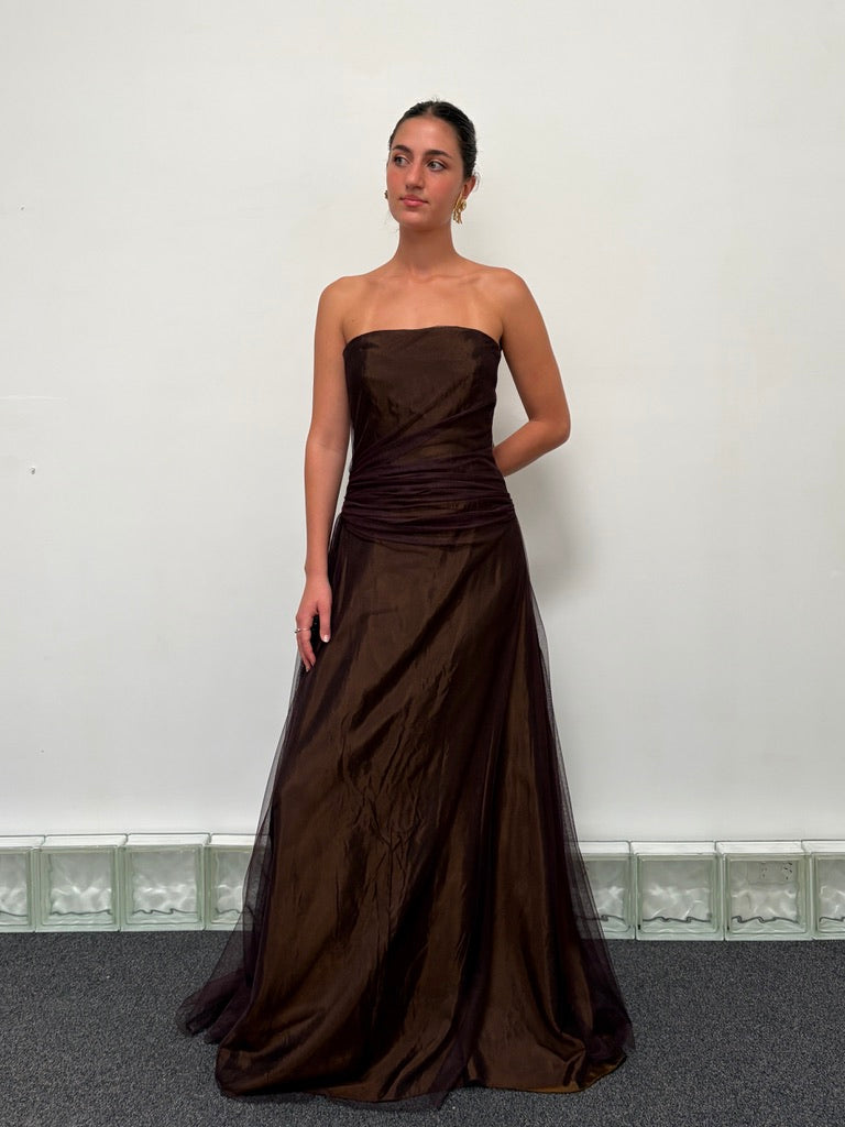 Vintage y2k Vera Wang chocolate brown strapless gathered tulle gown