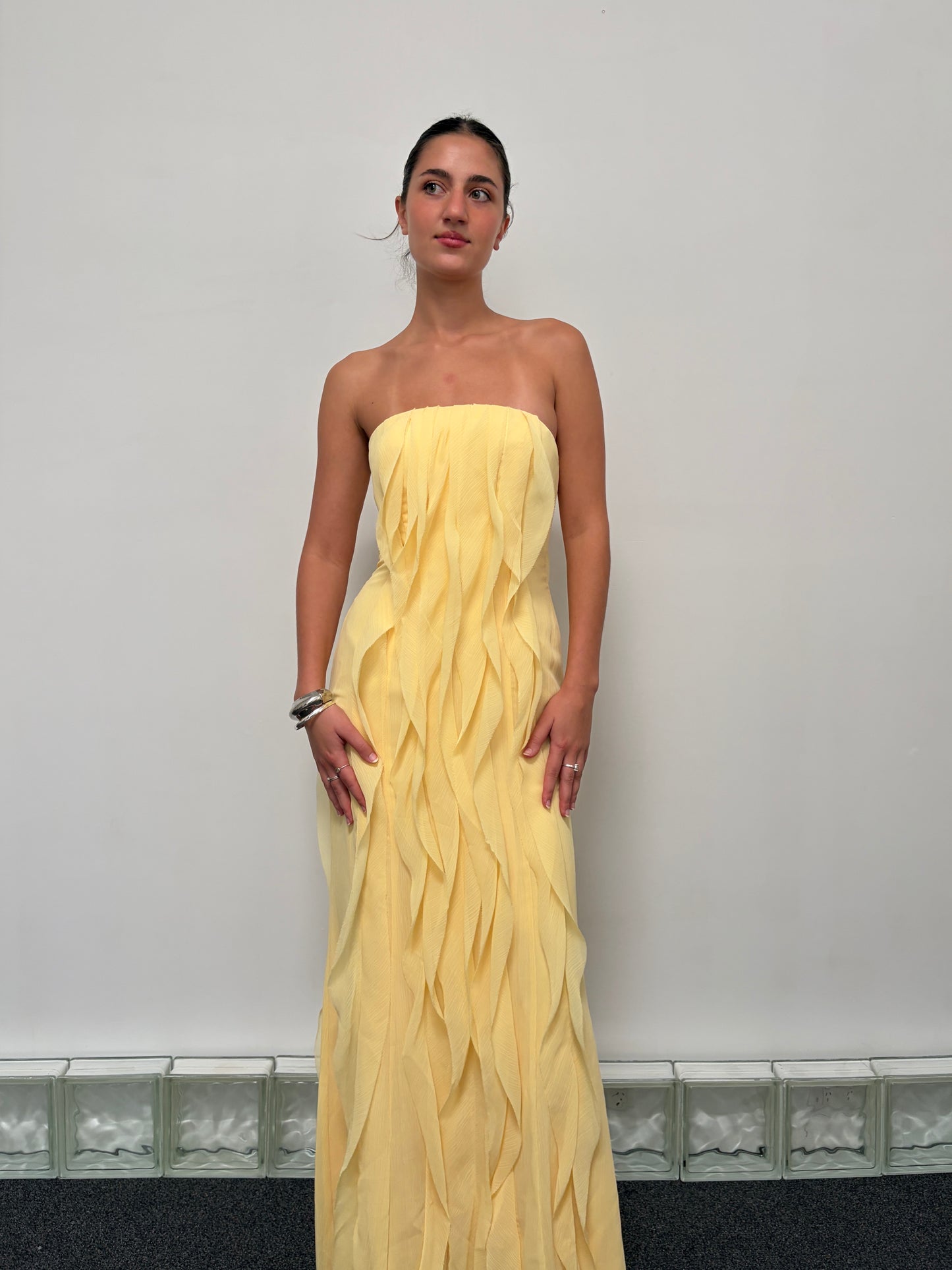 Vintage y2k Vera Wang yellow strapless ruffle gown