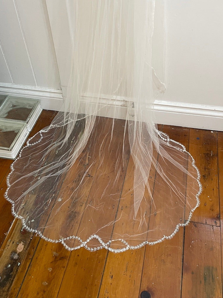 Vintage 70s embroidered chapel veil with blusher ivory