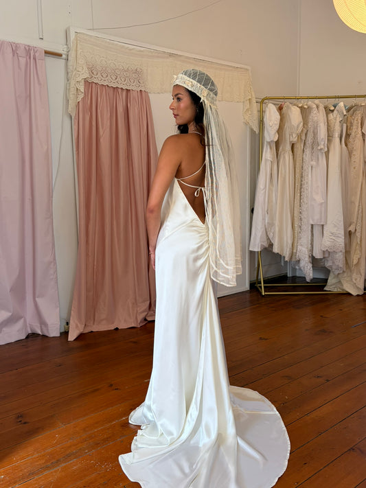 Vintage y2k ivory satin wedding dress with train