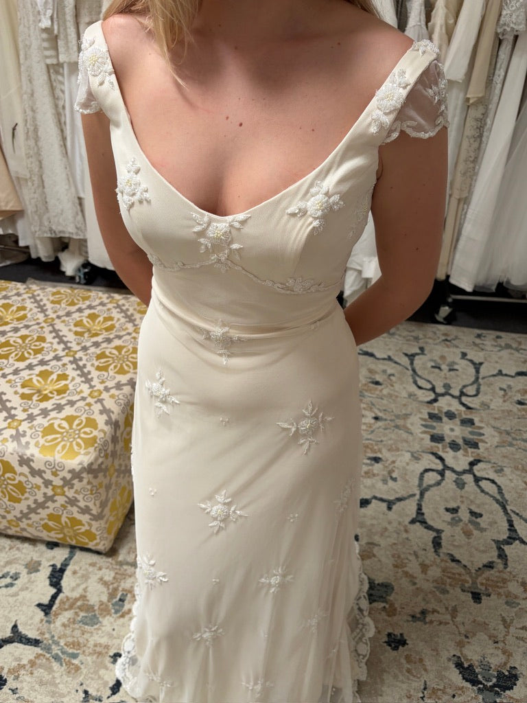 Vintage 00s Wendy Makin backless beaded wedding dress