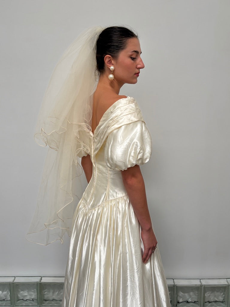 Vintage 90s cream satin basque waist princess wedding dress