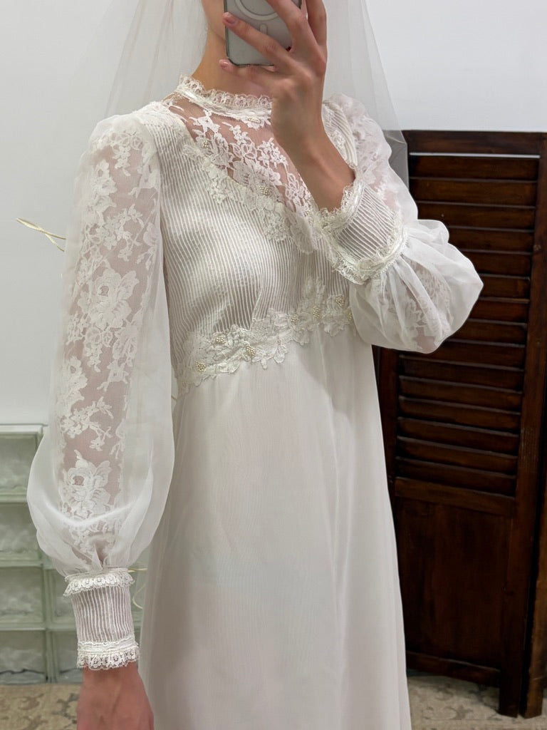 Vintage 70s long sleeve high neck wedding gown with train