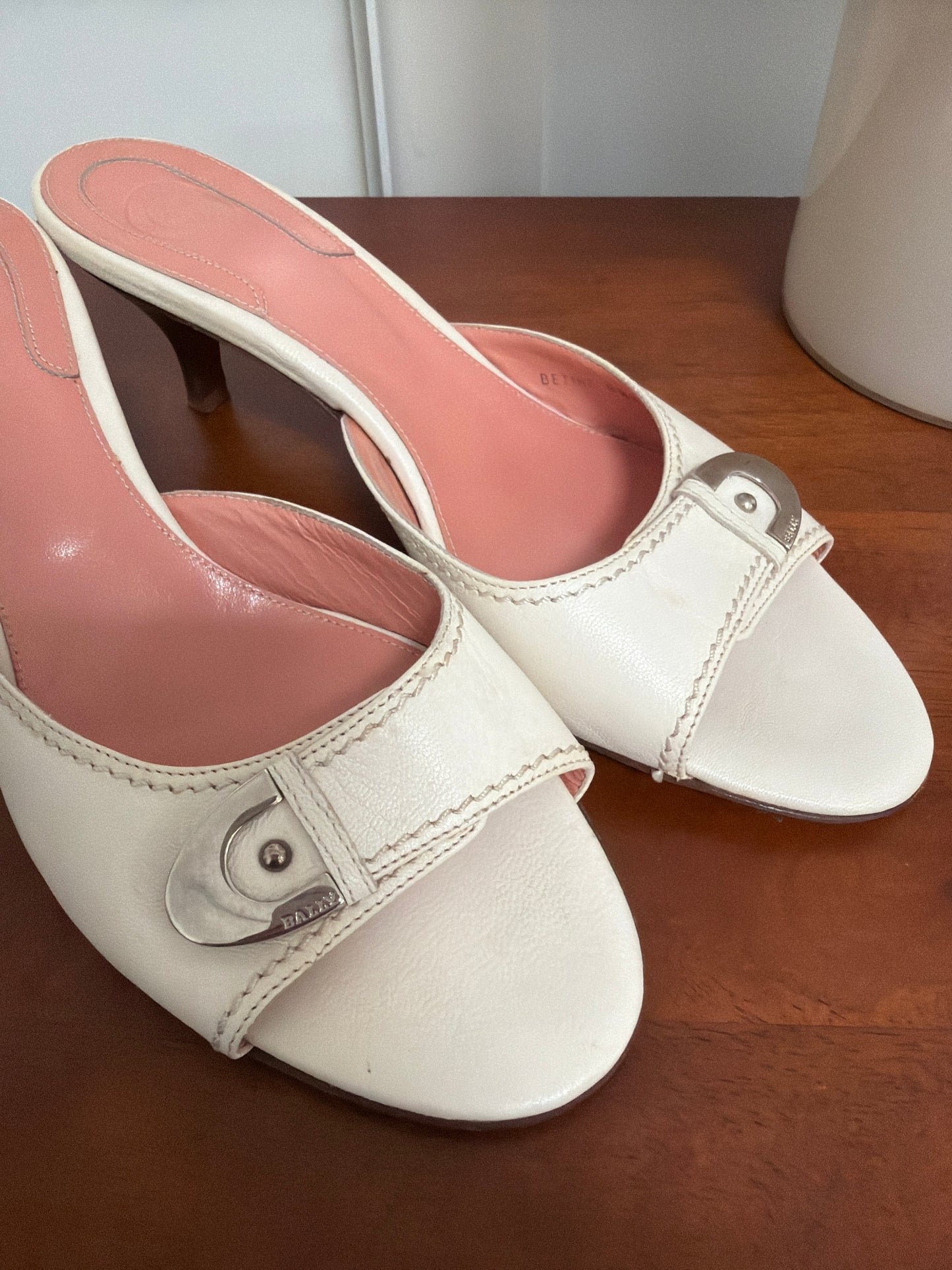 Vintage Bally white mule kitten heels with silver buckle