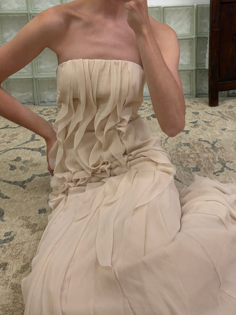 Vintage Y2K Vera Wang sand cascading ruffle dress