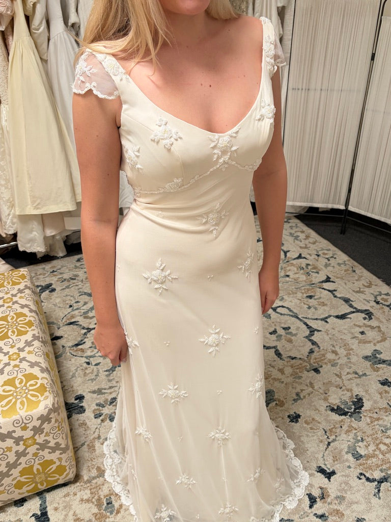 Vintage 00s Wendy Makin backless beaded wedding dress