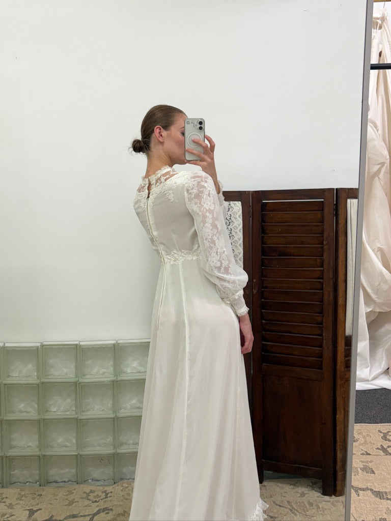 Vintage 70s long sleeve high neck wedding gown with train