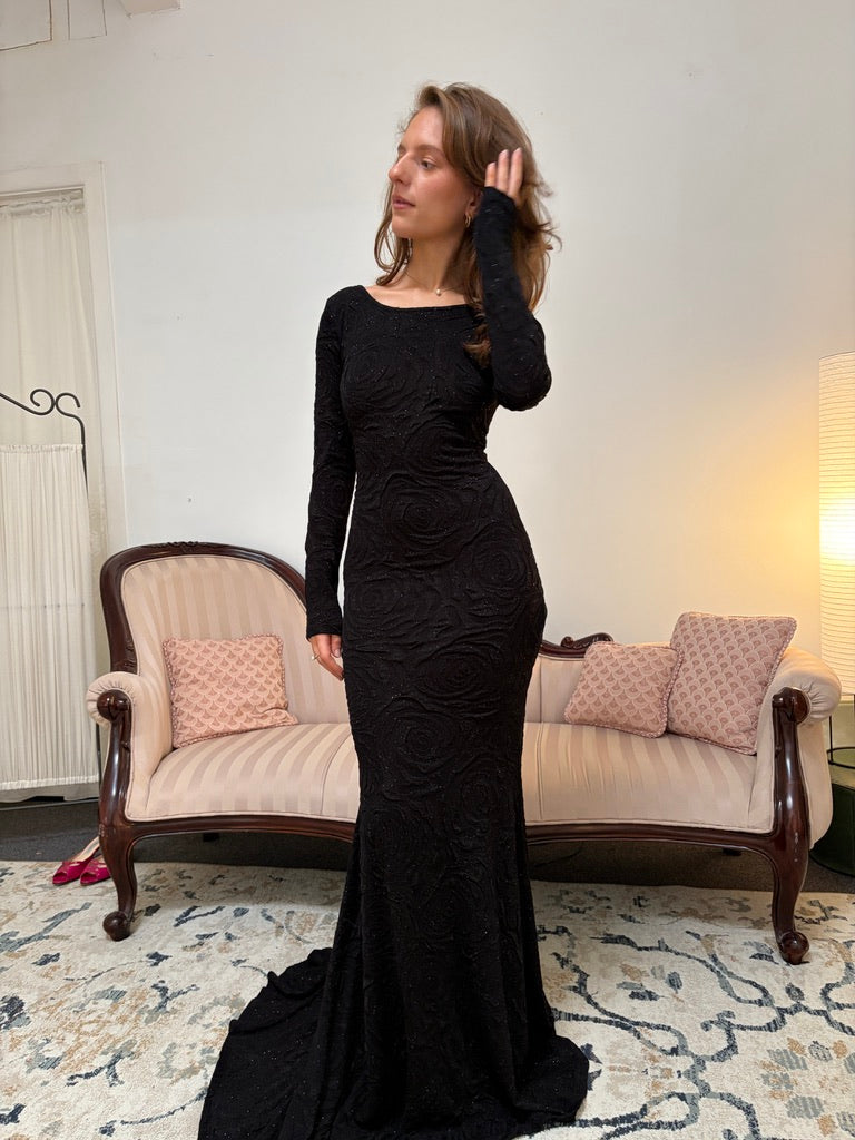 Vintage 90s black long sleeve backless evening gown with train