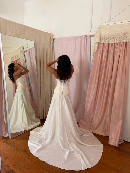 Vintage y2k cream silk drop waist wedding dress