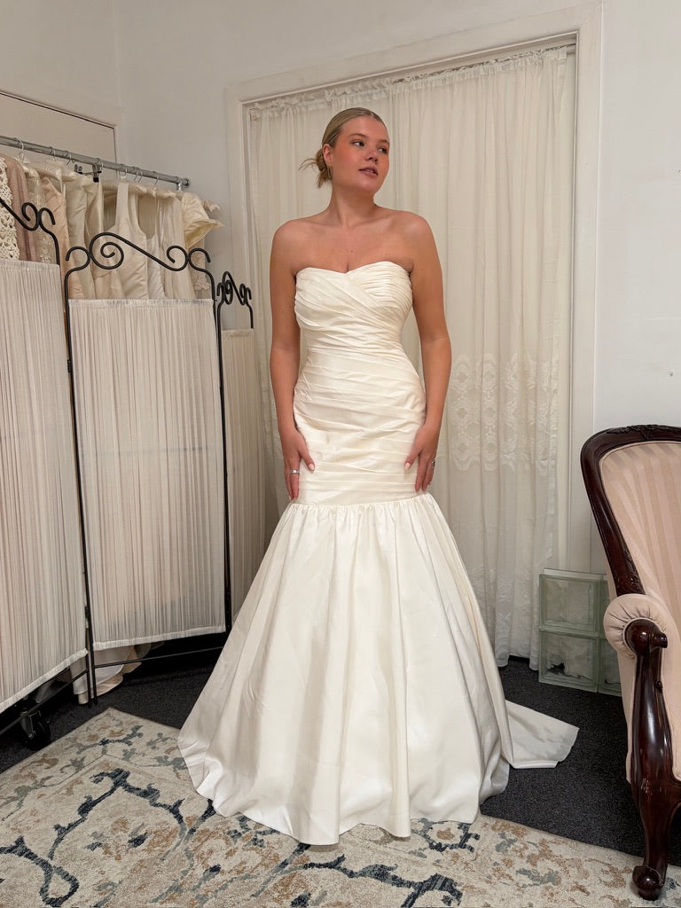 Vintage Y2K taffeta strapless drop waist mermaid wedding gown
