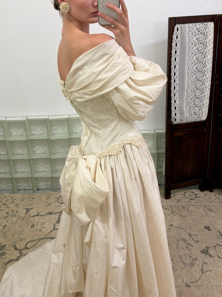 Vintage 80s silk taftetta drop waist princess wedding gown with train