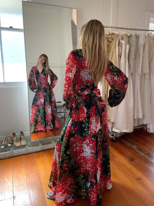 Vintage 70s floral long sleeve maxi dress