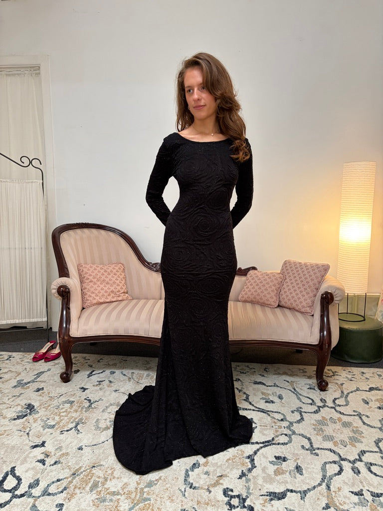 Vintage 90s black long sleeve backless evening gown with train