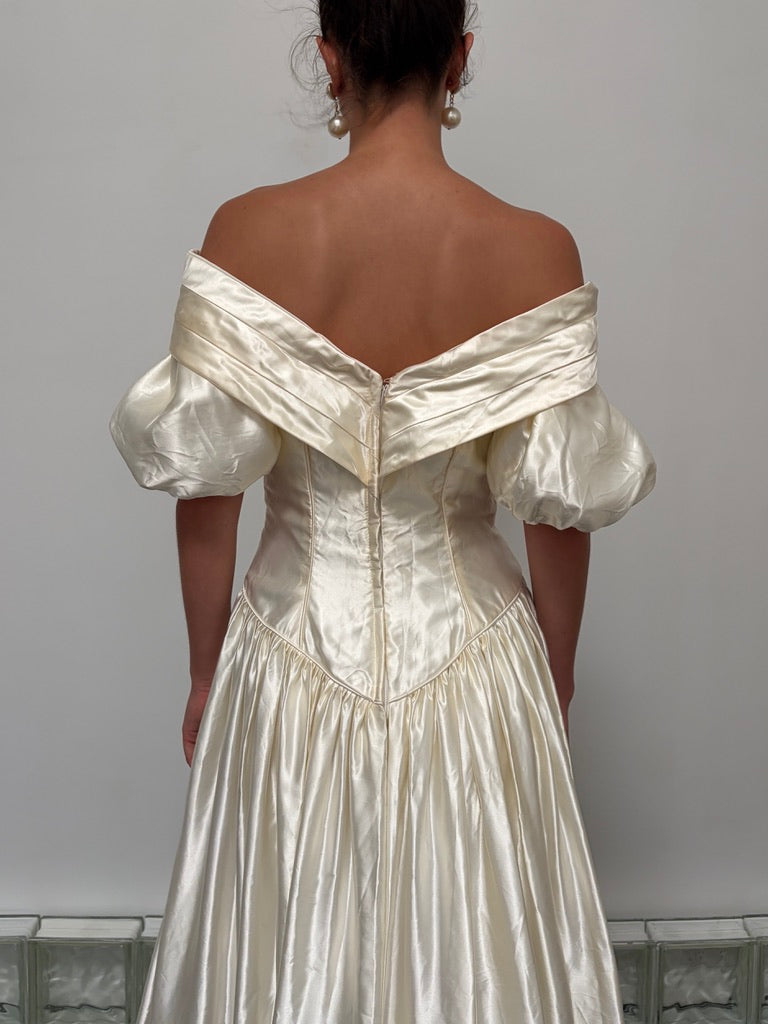 Vintage 90s cream satin basque waist princess wedding dress