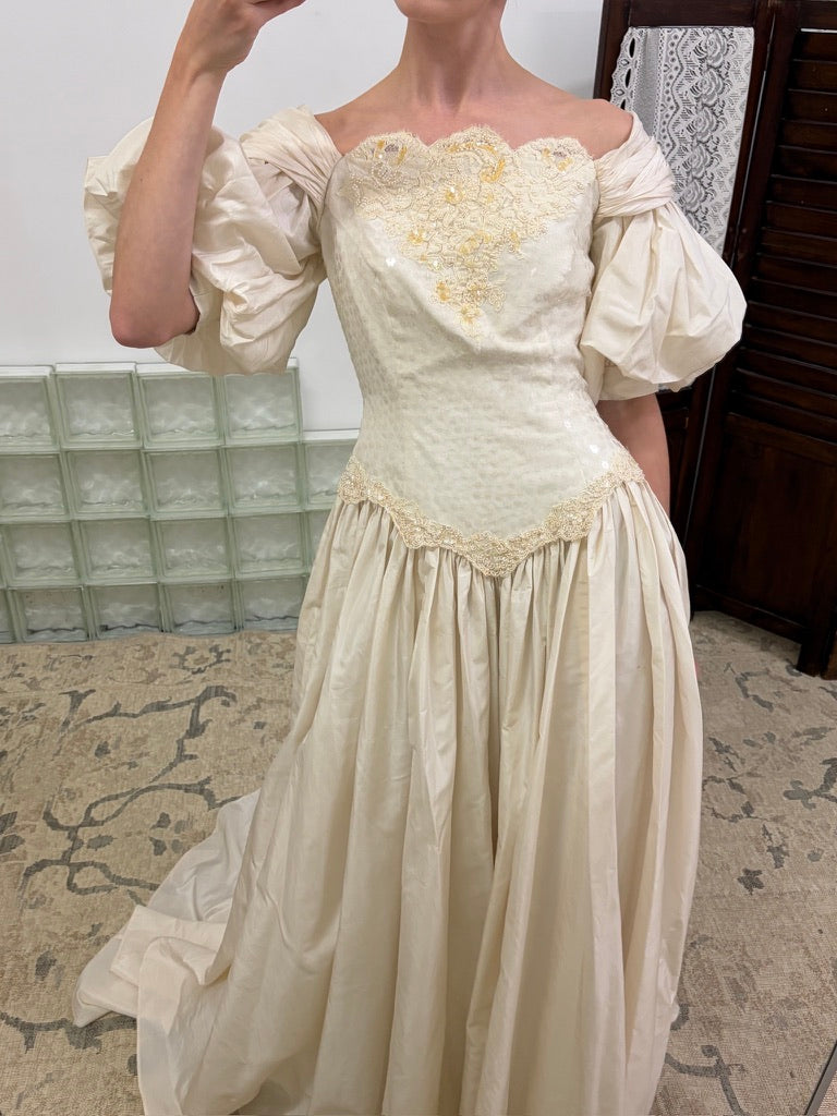 Vintage 80s silk taftetta drop waist princess wedding gown with train