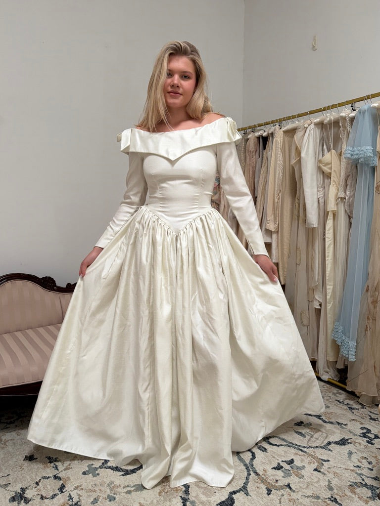 Vintage 90s basque waist off shoulder long sleeve wedding dress with bows