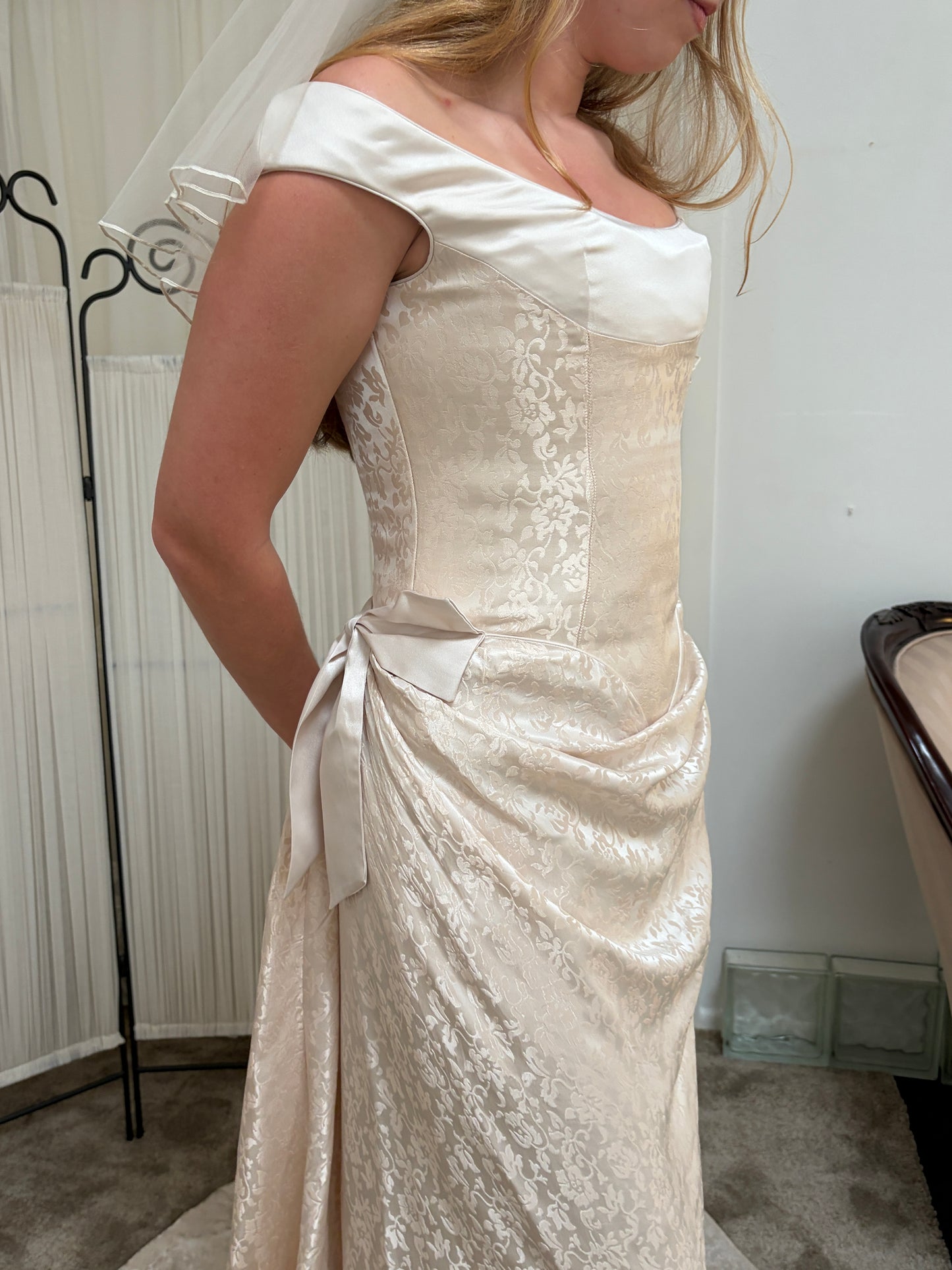 Vintage 90s ballerina pink basque waist wedding gown with bows