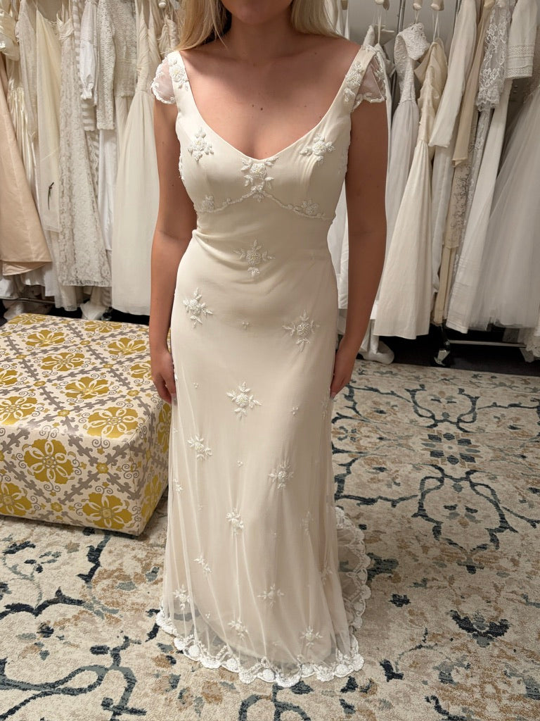 Vintage 00s Wendy Makin backless beaded wedding dress