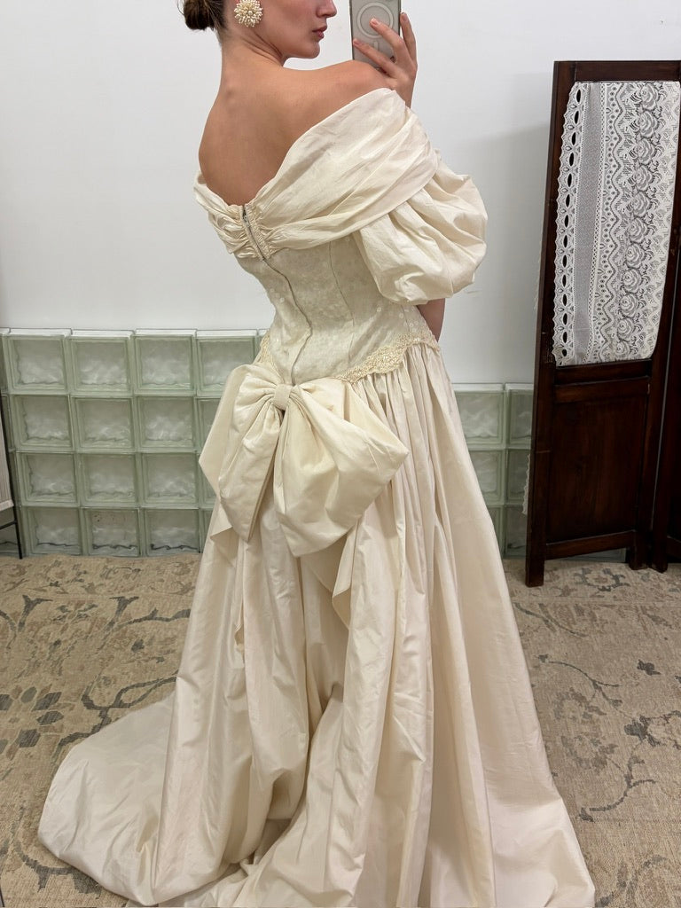 Vintage 80s silk taftetta drop waist princess wedding gown with train