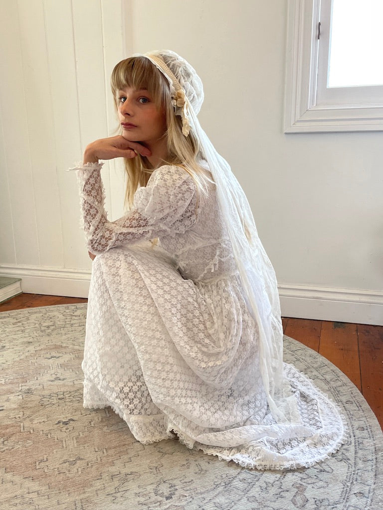 Antique 20s Juliet Cap veil with ruffles and satin ribbon flowers