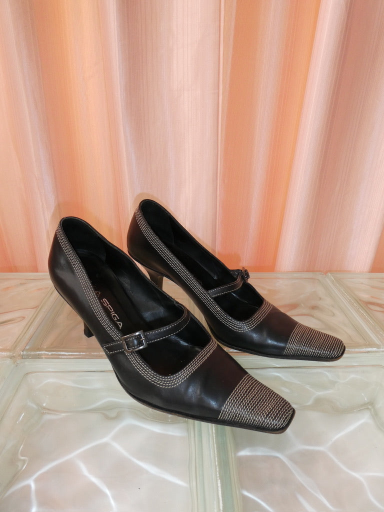 Via Spiga black pointed toe leather heels with white stitching size 38