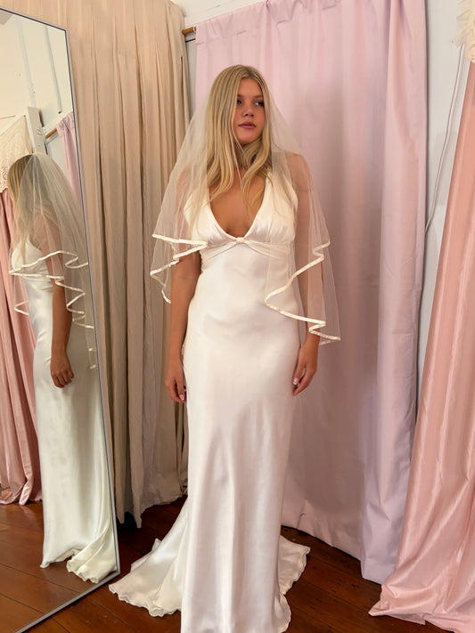 Vintage y2k ivory satin open back wedding dress with train