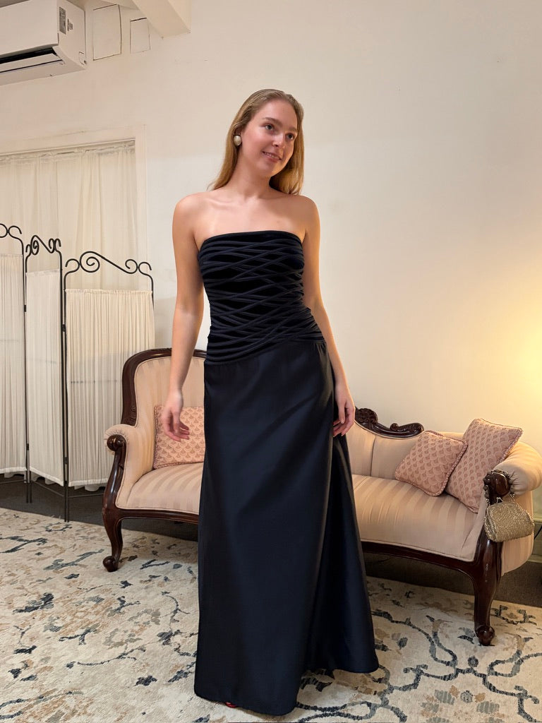 Vintage 90s Tadashi Shoji navy strapless evening gown