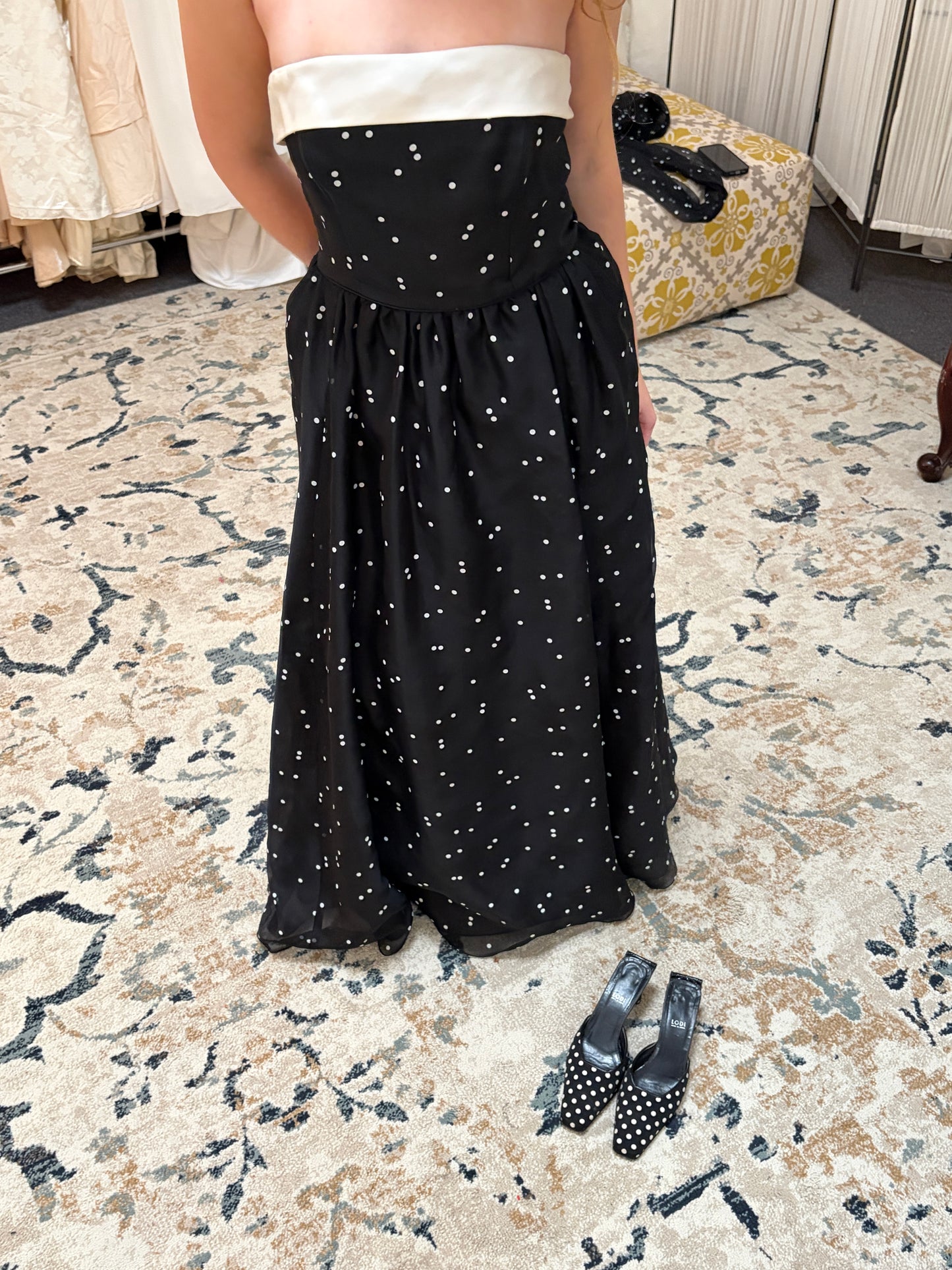 Vintage 90s black and white polka dot square toe mules