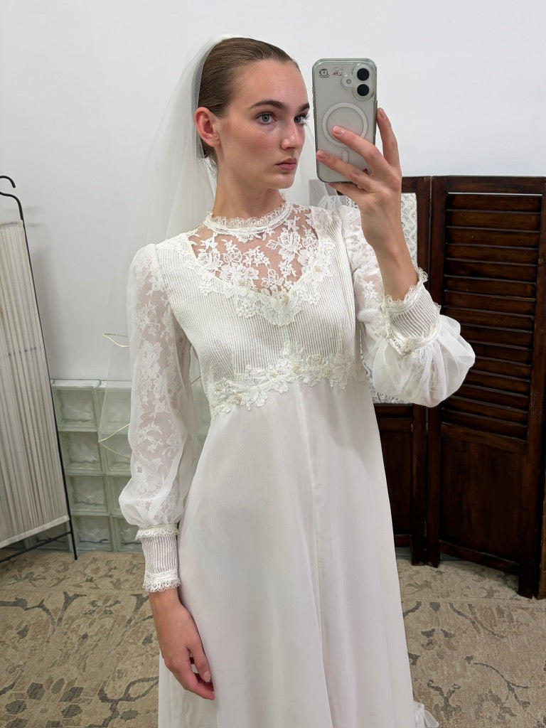Vintage 70s long sleeve high neck wedding gown with train