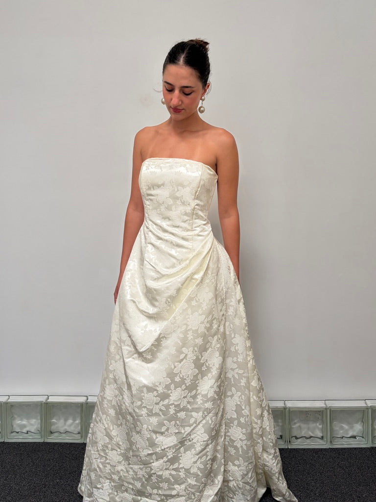 Vintage y2k cream satin strapless brocade wedding gown