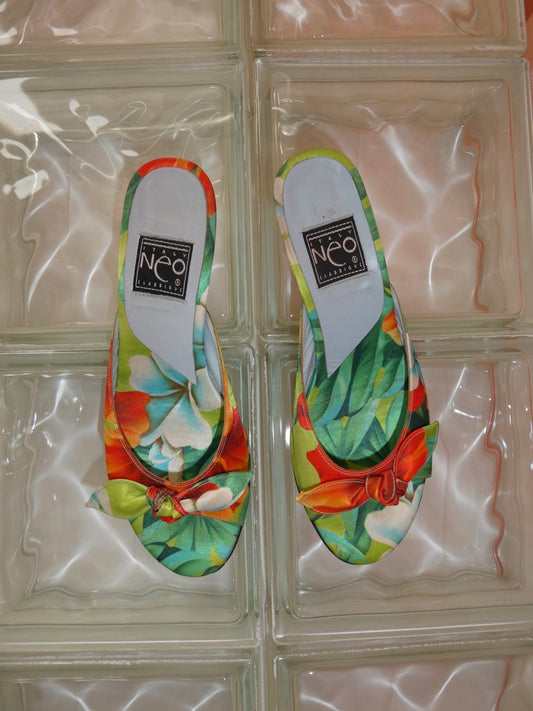 Neo Classique floral kitten heels with bow size 37.5
