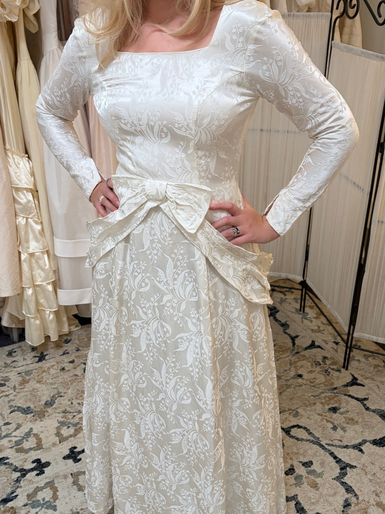 Vintage 60s Ivory drop waist long sleeve wedding gown with bow detail