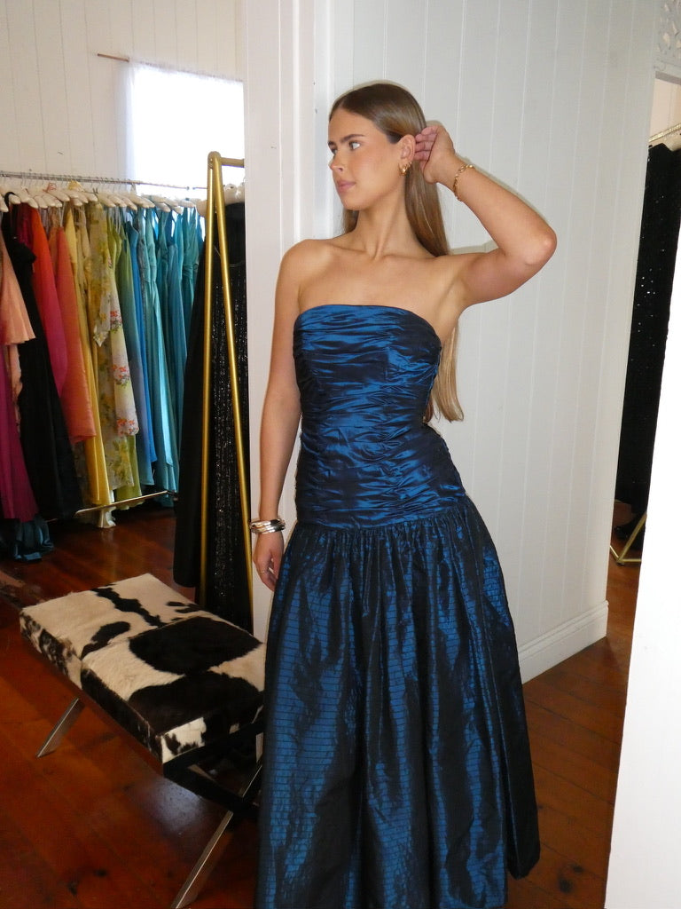 Vintage 80s Alyce blue strapless drop waist evening gown