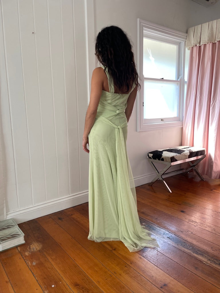 Vintage Y2K Vera Wang matcha tulle gown with tie