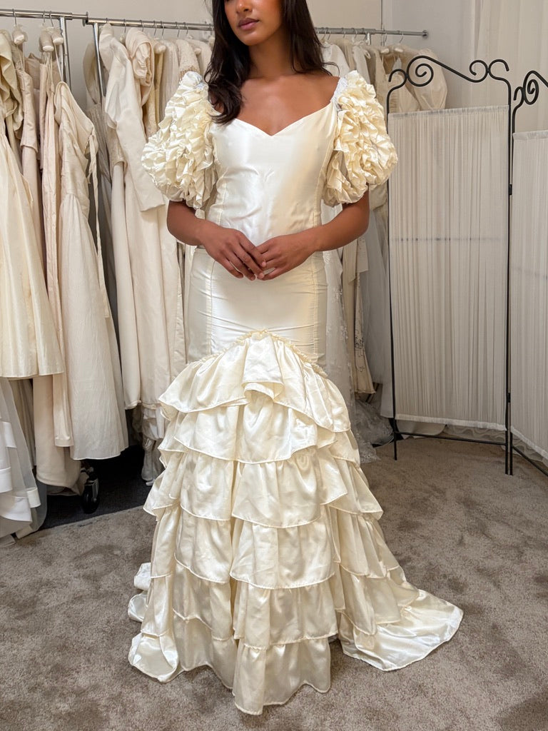 Vintage 00s cream satin drop waist tiered wedding dress