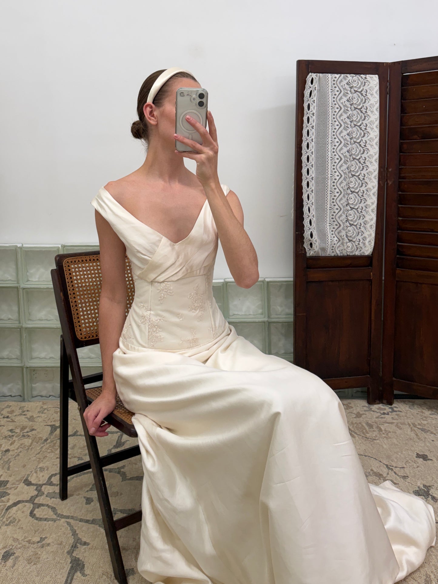 Vintage 90s pure silk wide v neck wedding gown with train