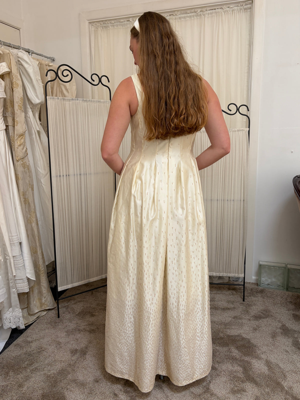 Vintage 90s Alexia Admor cream stain beaded wedding dress