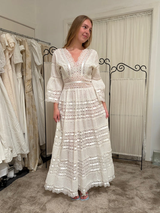 Vintage 70s Mexican V neck lace wedding dress