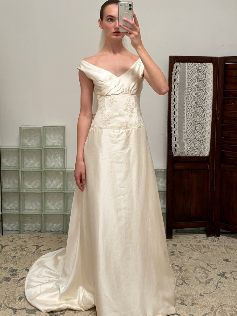 Vintage 90s pure silk wide v neck wedding gown with train