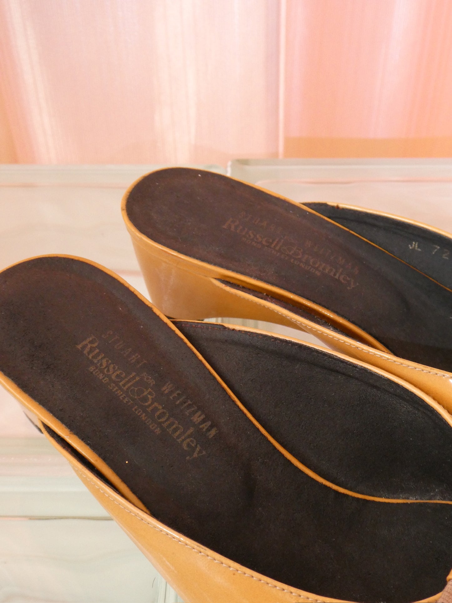 Stuart Weitzman for Russel & Bromley tan kitten heel mules with bow size 36