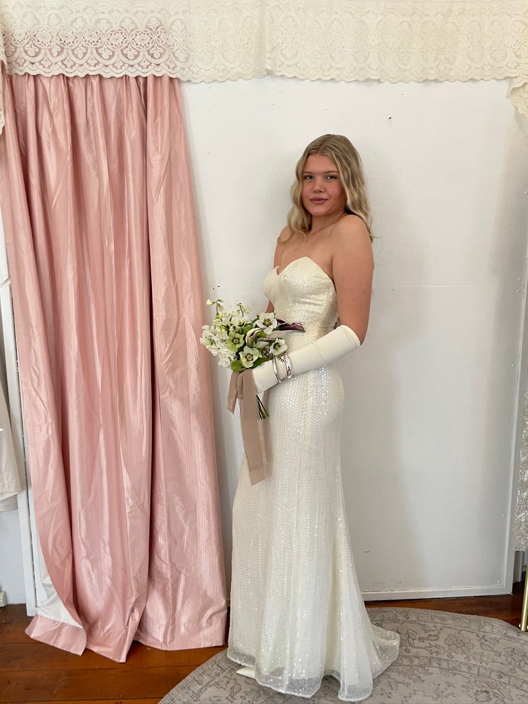 Vintage 80s cream sweetheart sequinned wedding dress