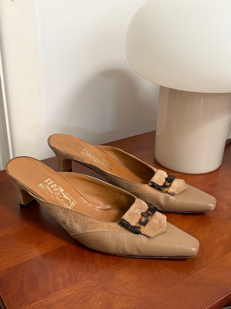 Vintage Salvatore Ferragamo suede buckle pointed toe kitten heels