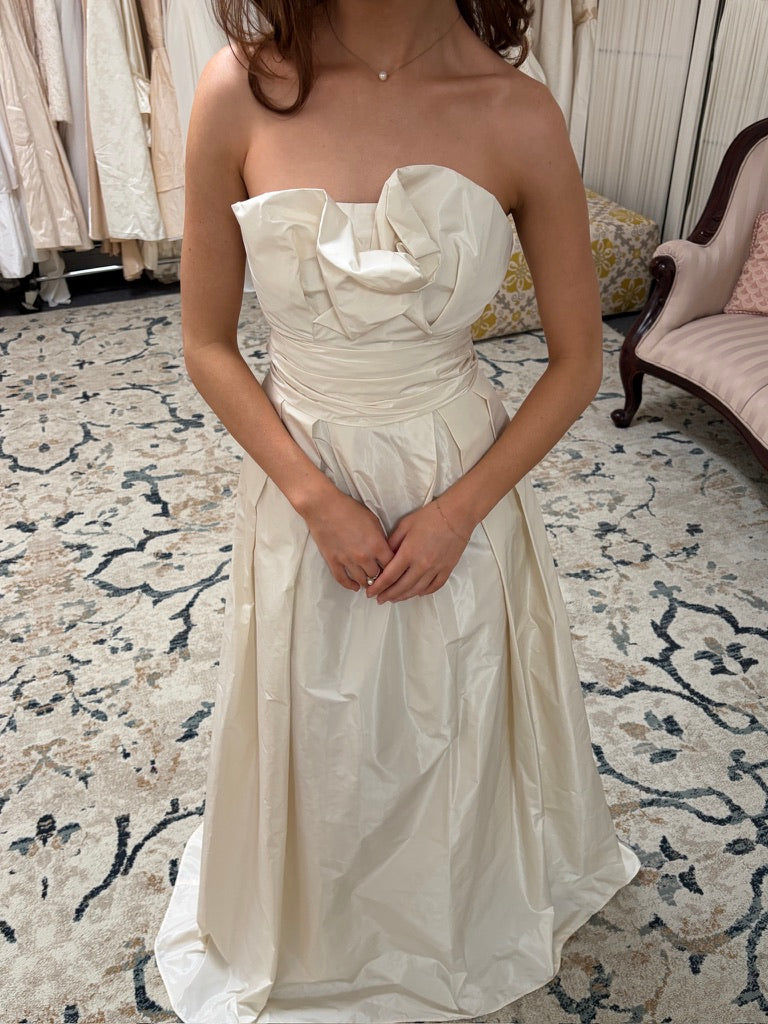 Vintage 00s cream taffeta strapless wedding dress with waist tie