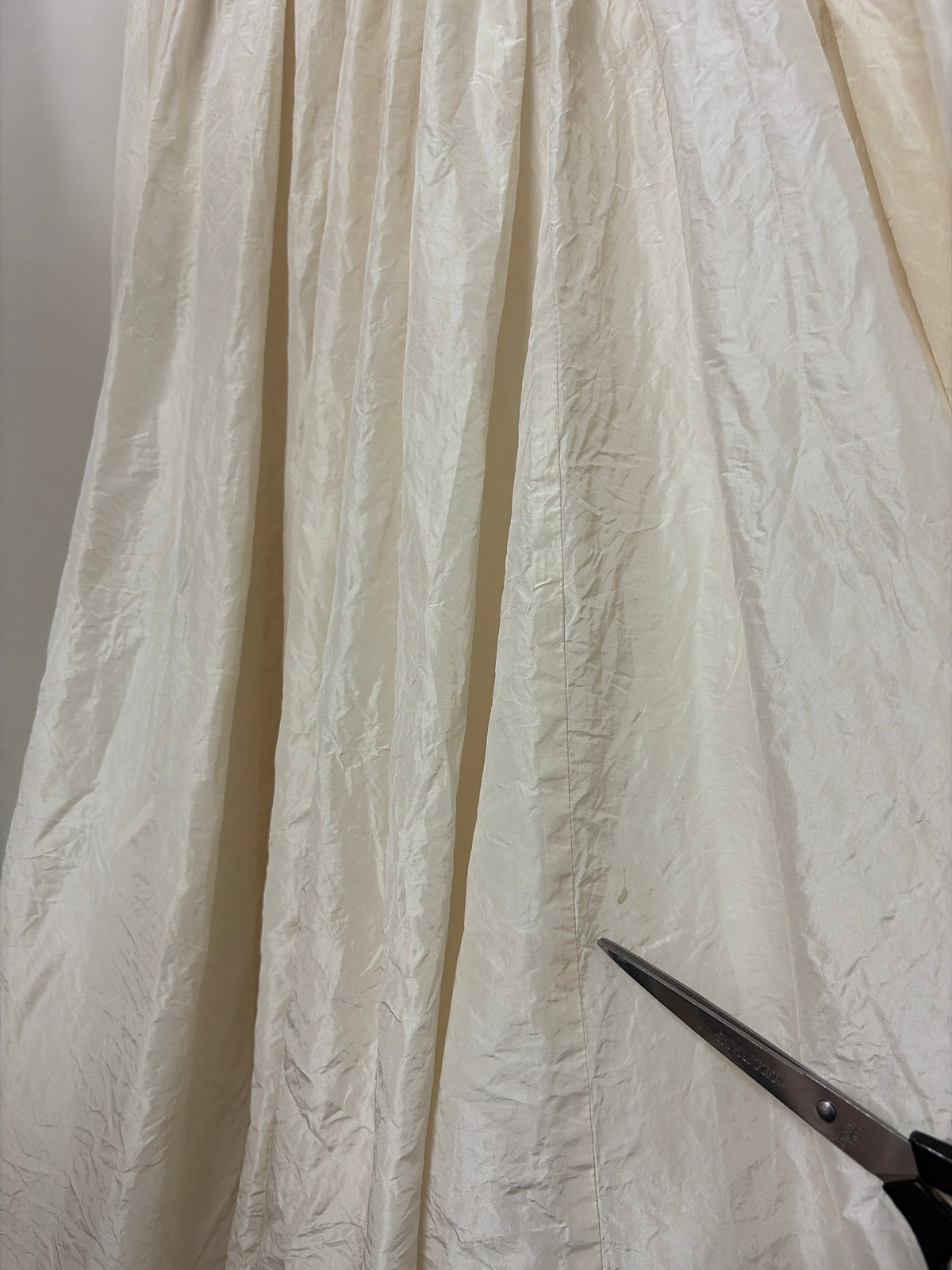 Vintage 80s silk taftetta drop waist princess wedding gown with train
