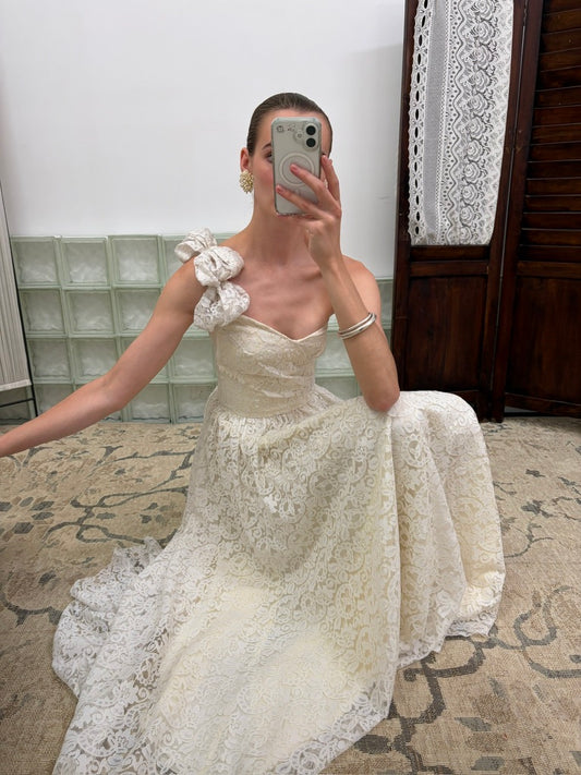 Vintage 80s Mike Benet one shoulder ivory lace wedding dress