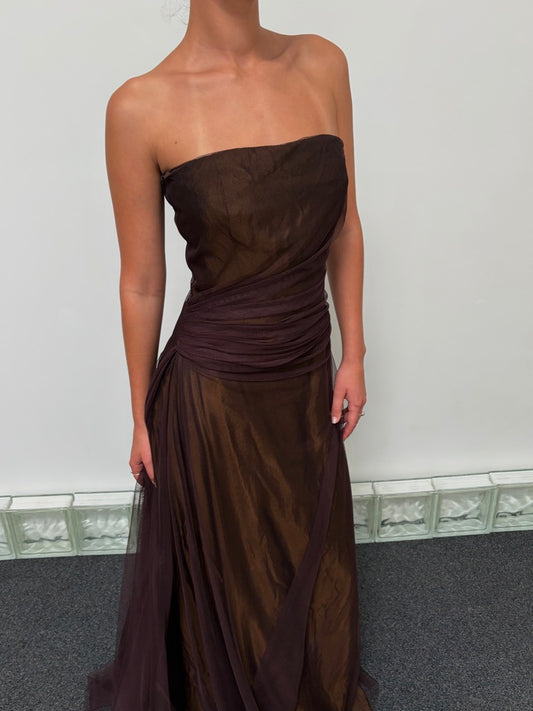 Vintage y2k Vera Wang chocolate brown strapless gathered tulle gown