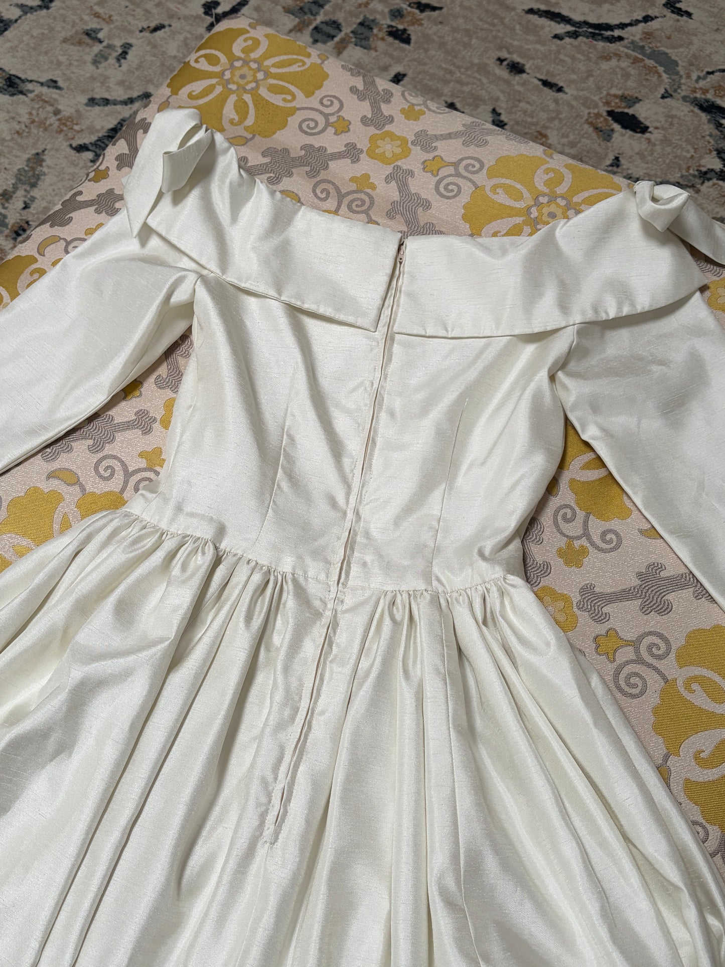Vintage 90s basque waist off shoulder long sleeve wedding dress with bows